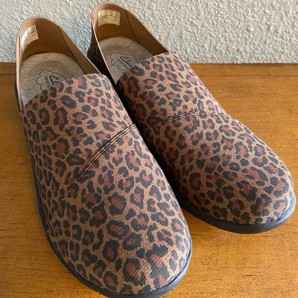 Clark’s Cloudsteppers US size 10 cheetah leopard